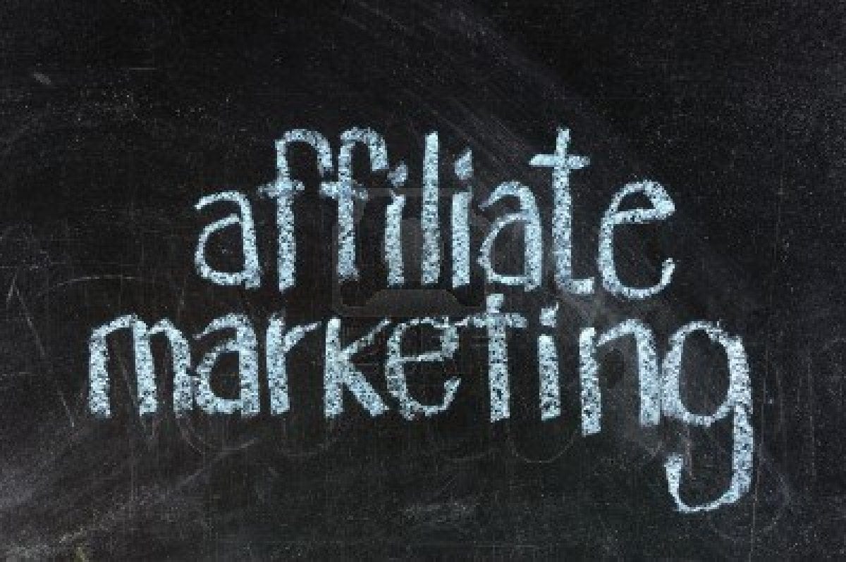 affiliate marketing written on chalkboard
