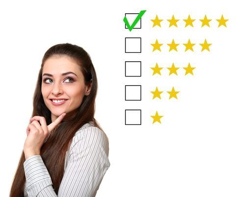 woman leaving five star review